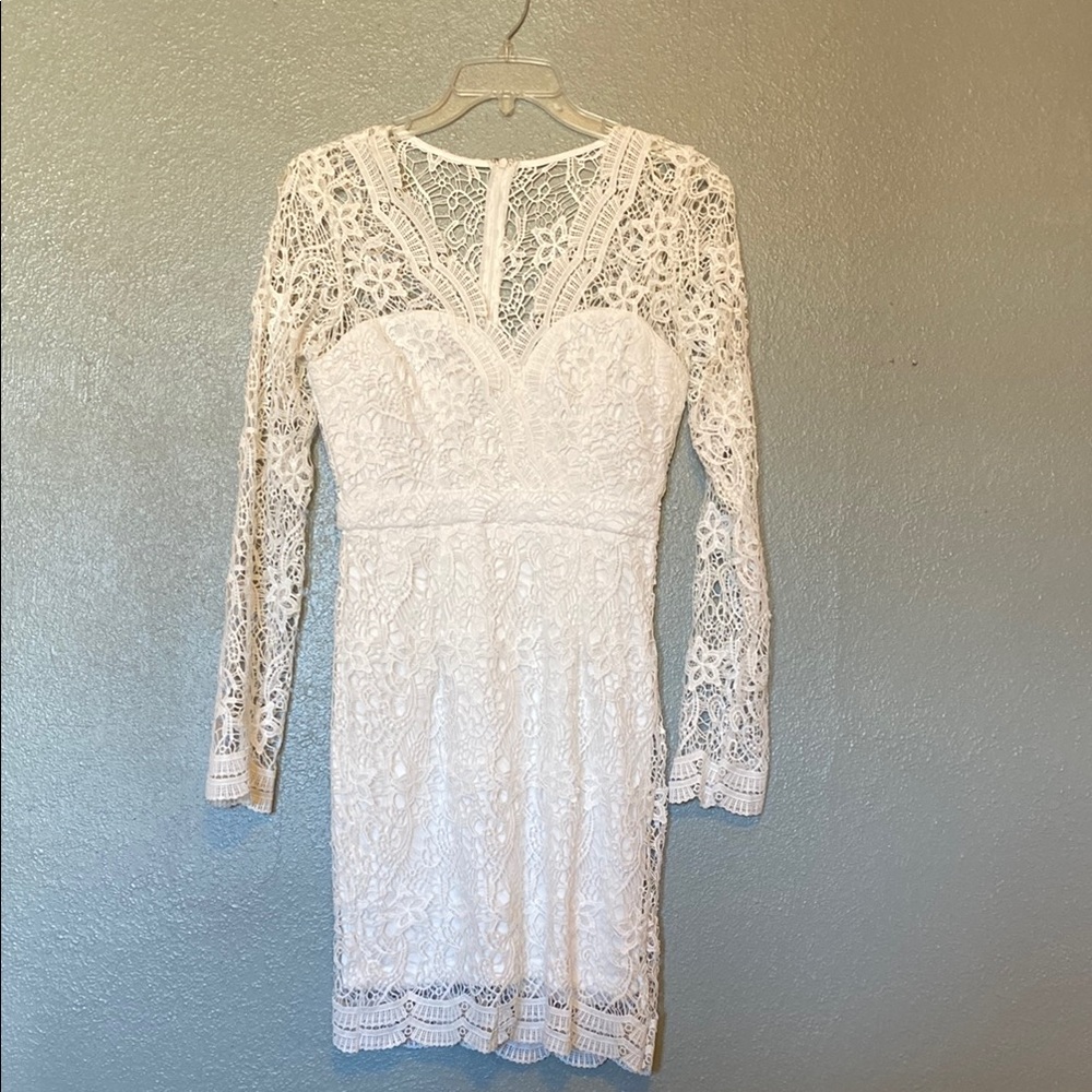 Elegant White Lace Dress